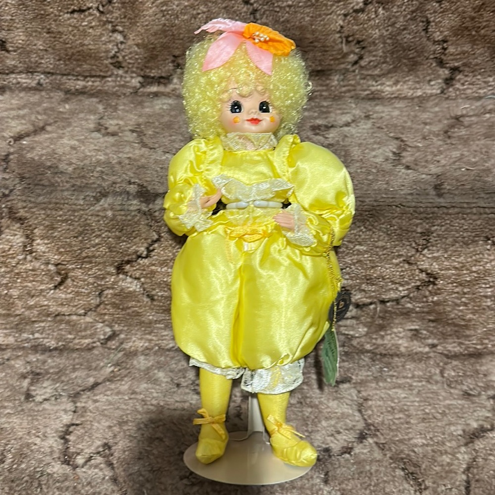 Miss Daffodil March Brinn Doll